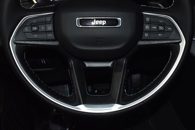 New 2025 Jeep Grand Cherokee Altitude image 24
