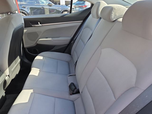 Used 2017 Hyundai Elantra SE FWD image 12