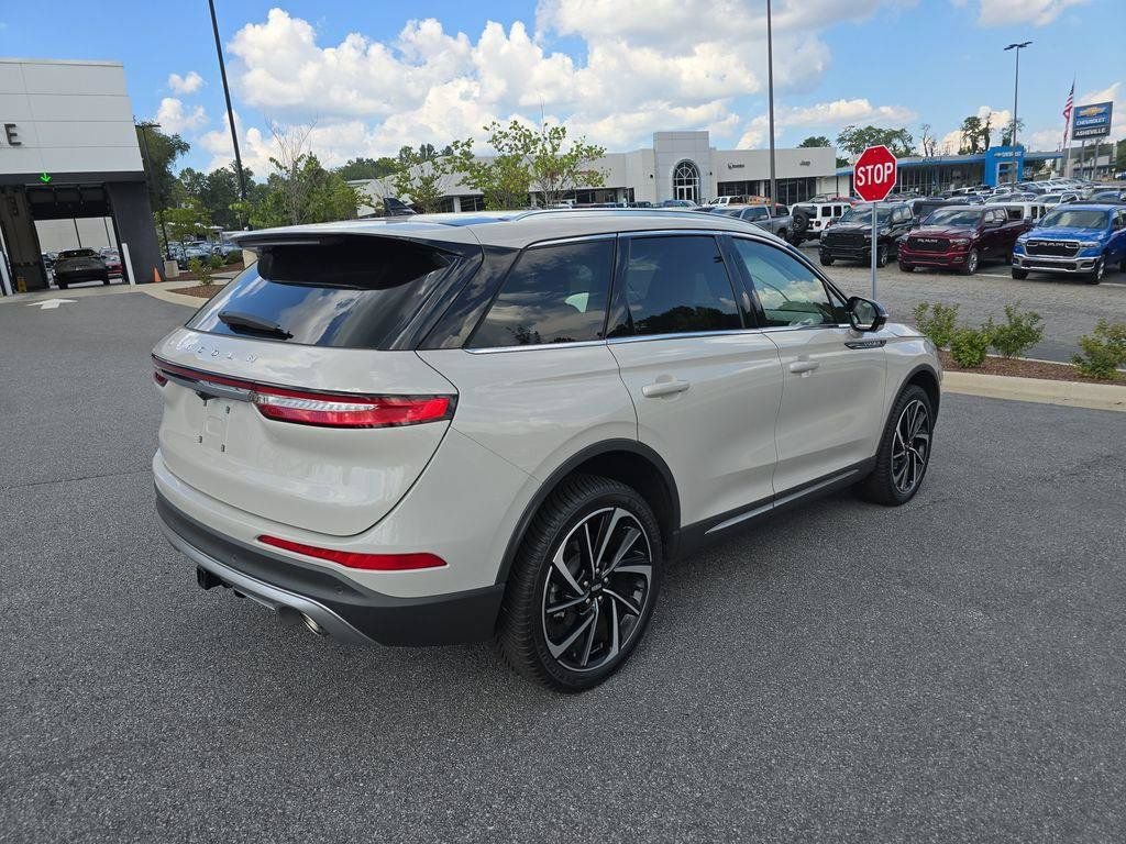 Used 2023 Lincoln Corsair Reserve w/ Equipment Group 201A AWD/4WD image 3
