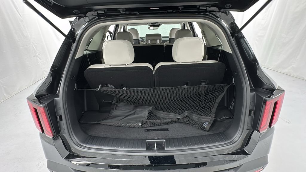 New 2025 Kia Sorento S image 16