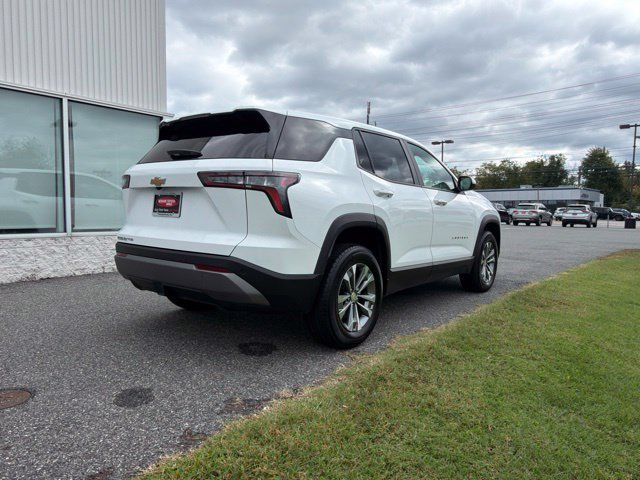 Used 2025 Chevrolet Equinox LT AWD/4WD image 9