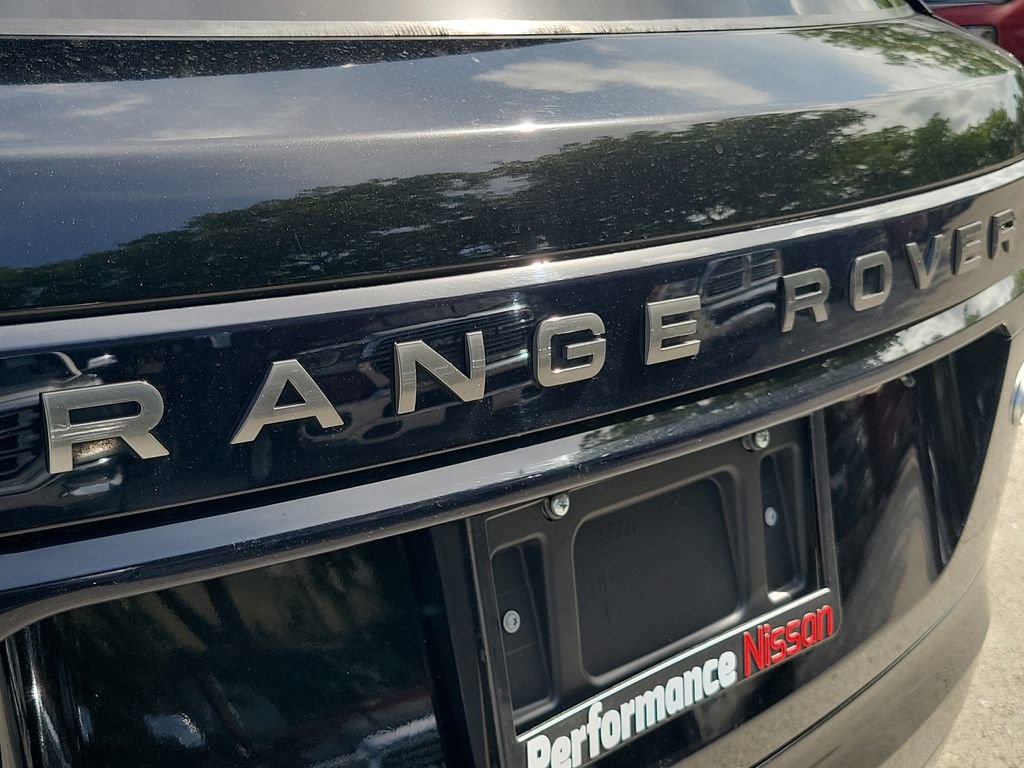 Used 2018 Land Rover Range Rover Velar R-Dynamic SE AWD/4WD image 11