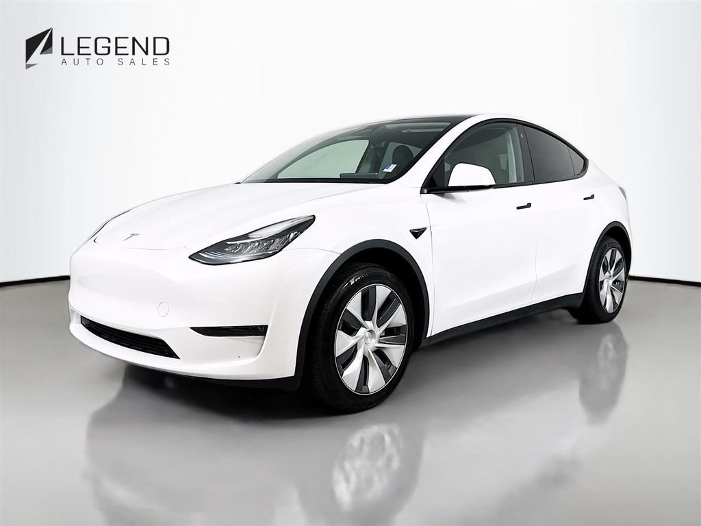 Used 2023 Tesla Model Y Long Range AWD/4WD image 1