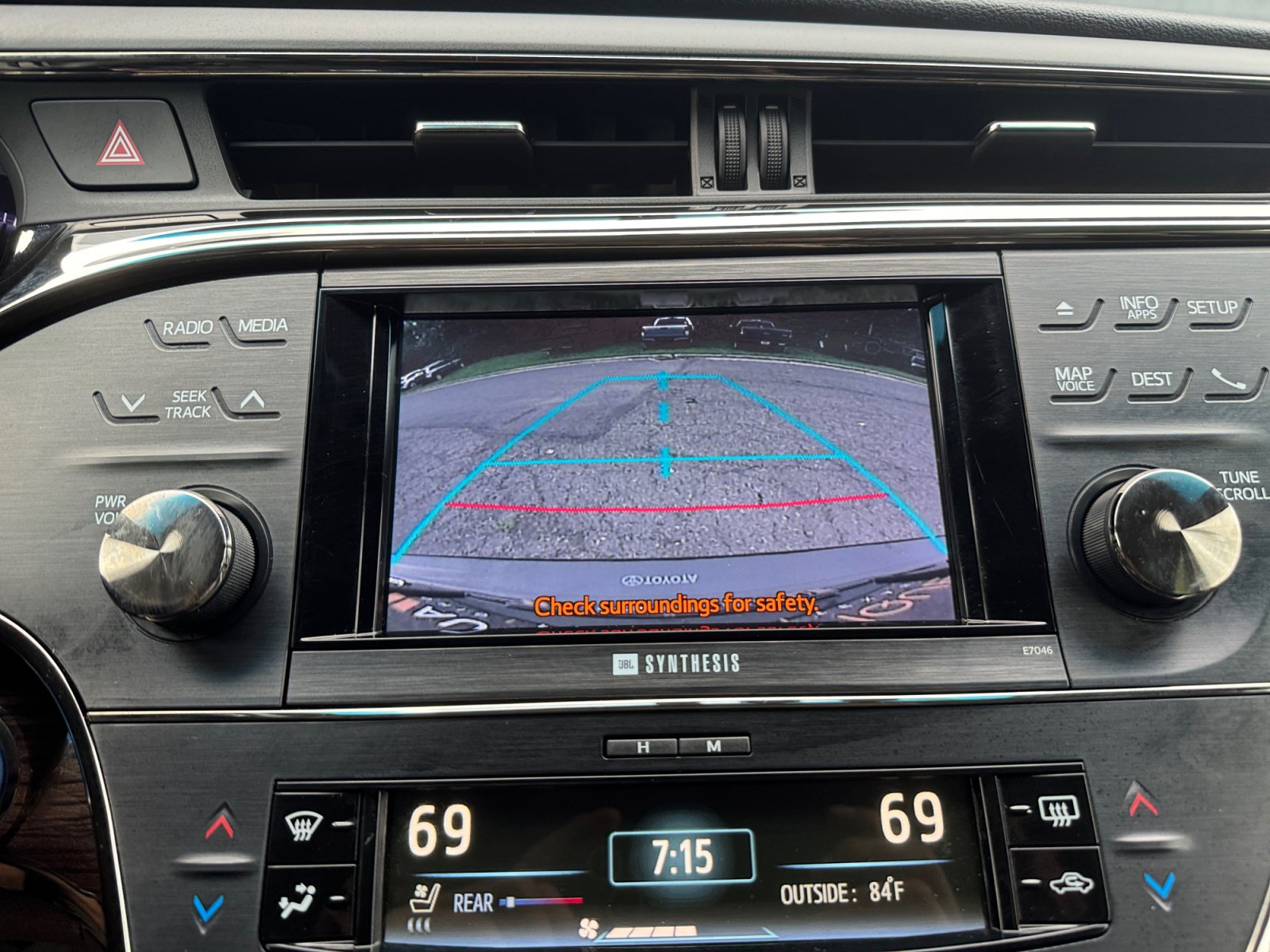 Used 2013 Toyota Avalon Limited FWD image 20