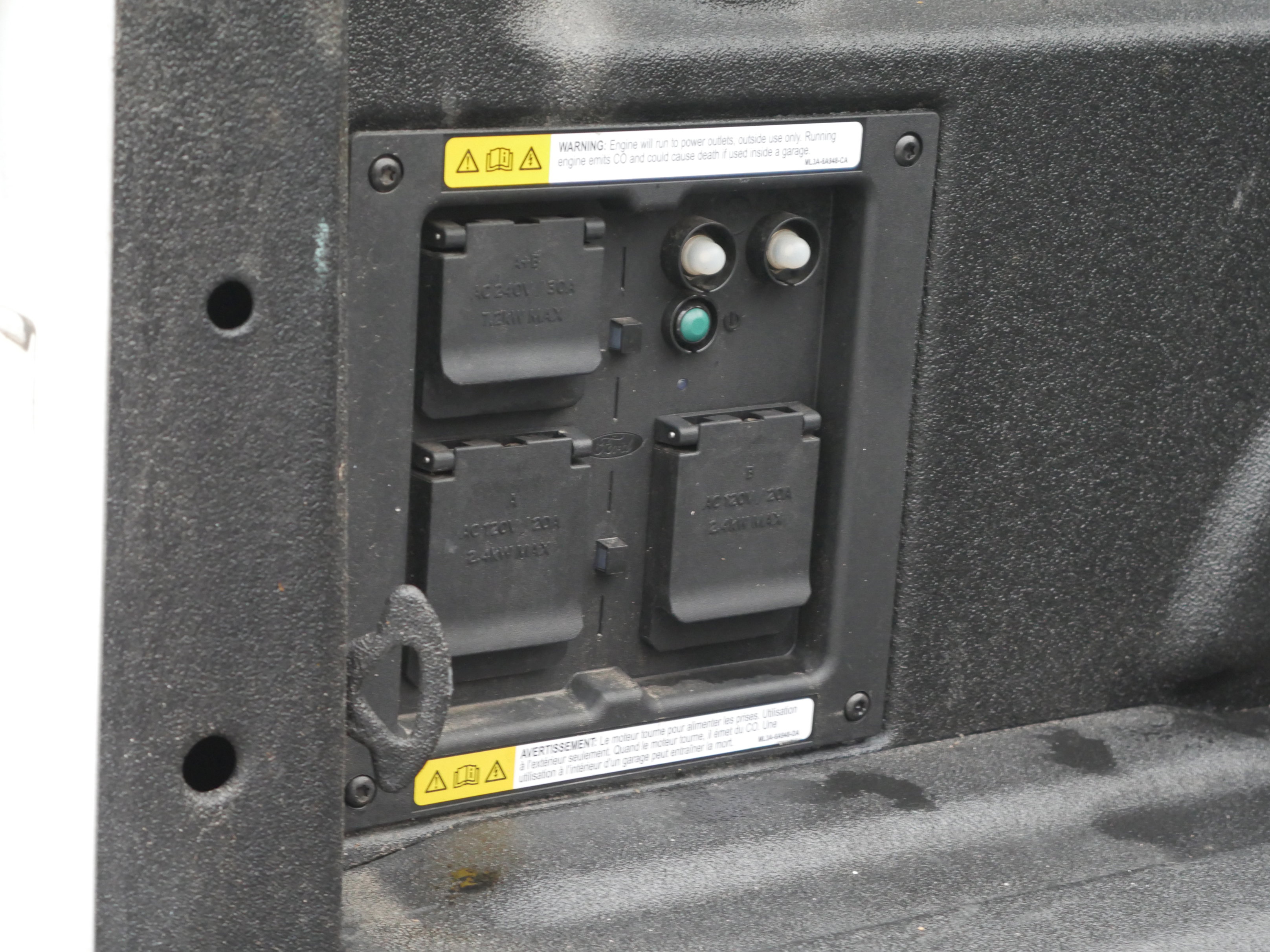 Certified 2022 Ford F150 Lariat w/ Trailer Tow Package image 24