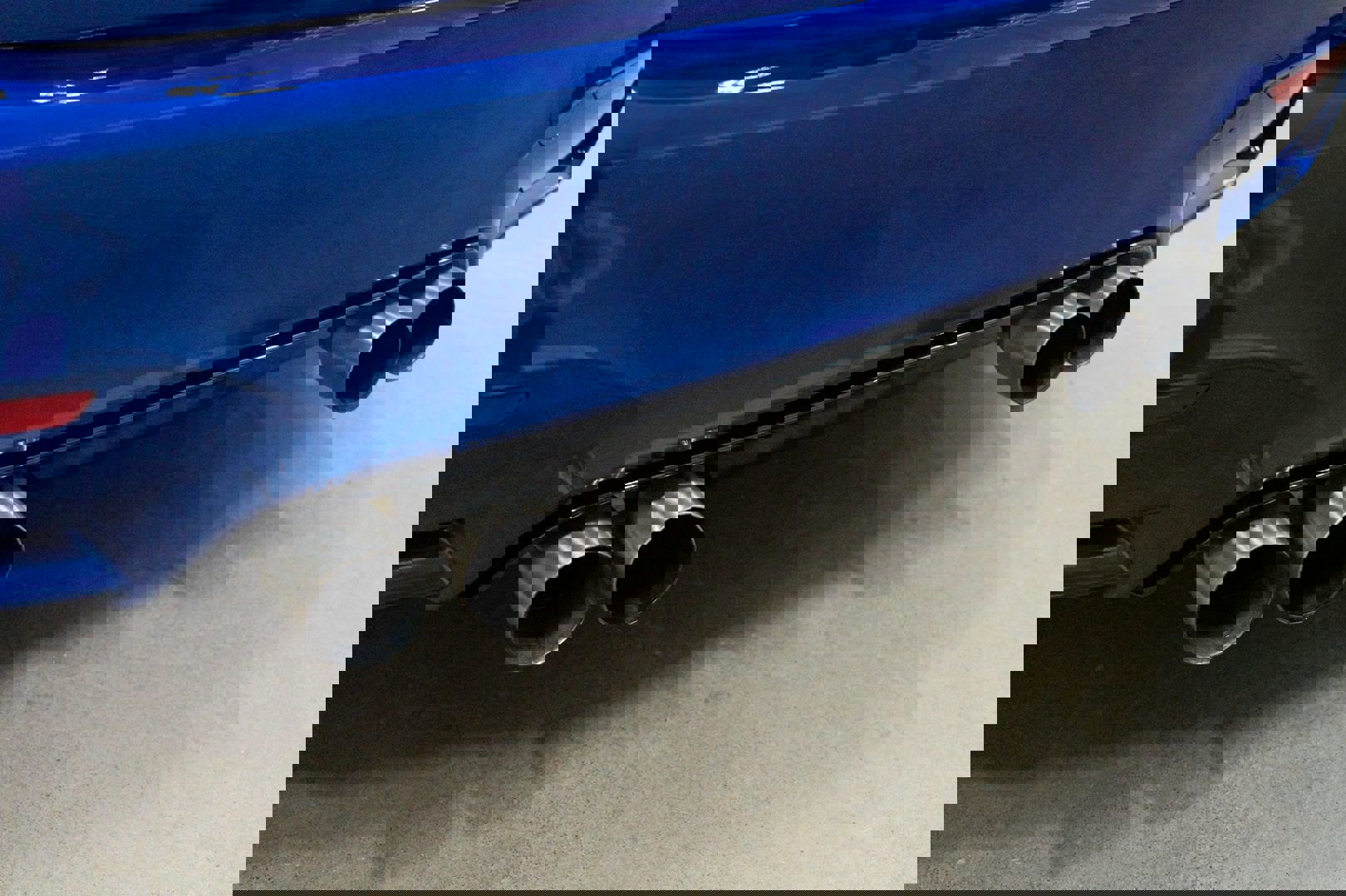 Used 2016 BMW M3 Individual w/ Lighting Package image 10