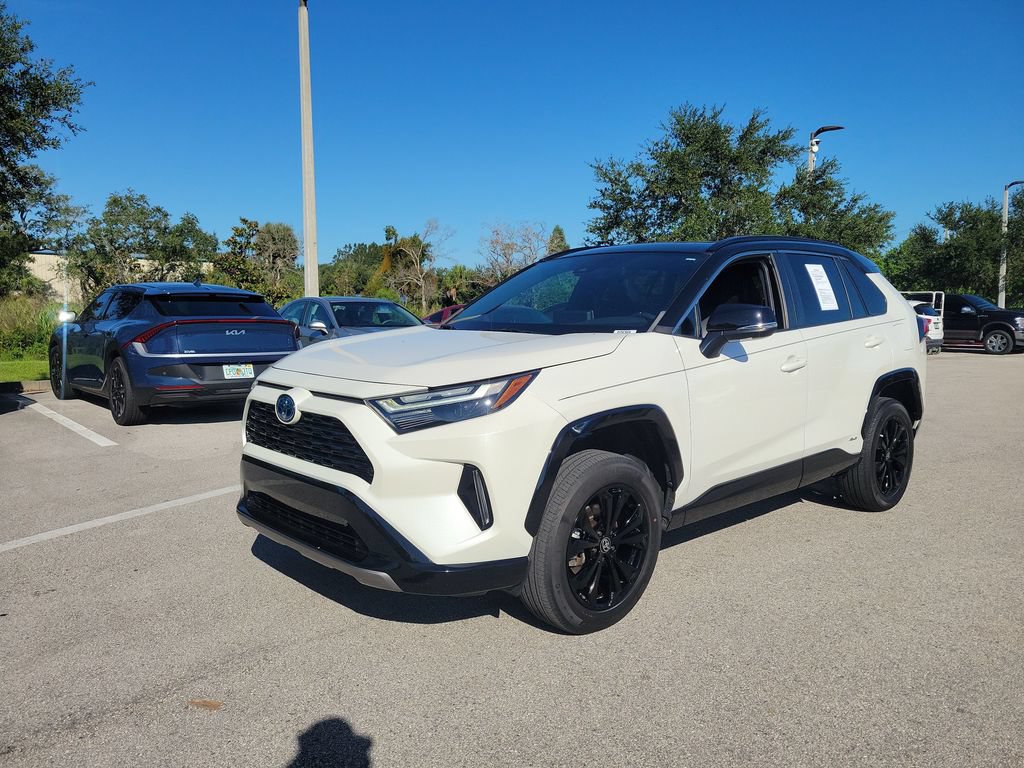 Certified 2022 Toyota RAV4 XSE AWD/4WD image 30