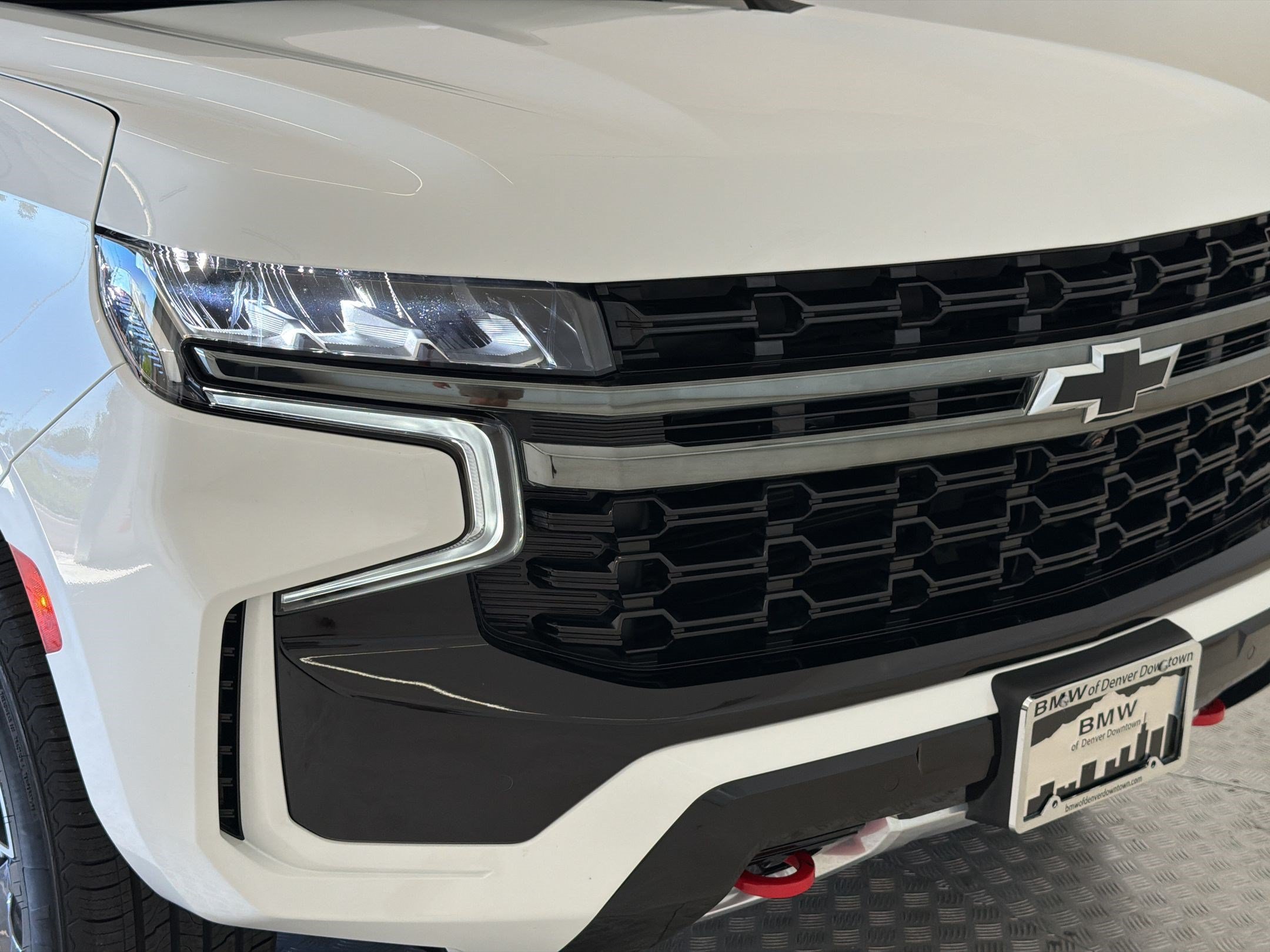 Used 2022 Chevrolet Tahoe Z71 w/ Luxury Package AWD/4WD image 12