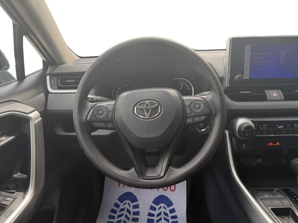 Used 2024 Toyota RAV4 XLE image 12