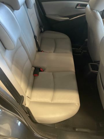 Used 2020 Toyota Yaris XLE image 17