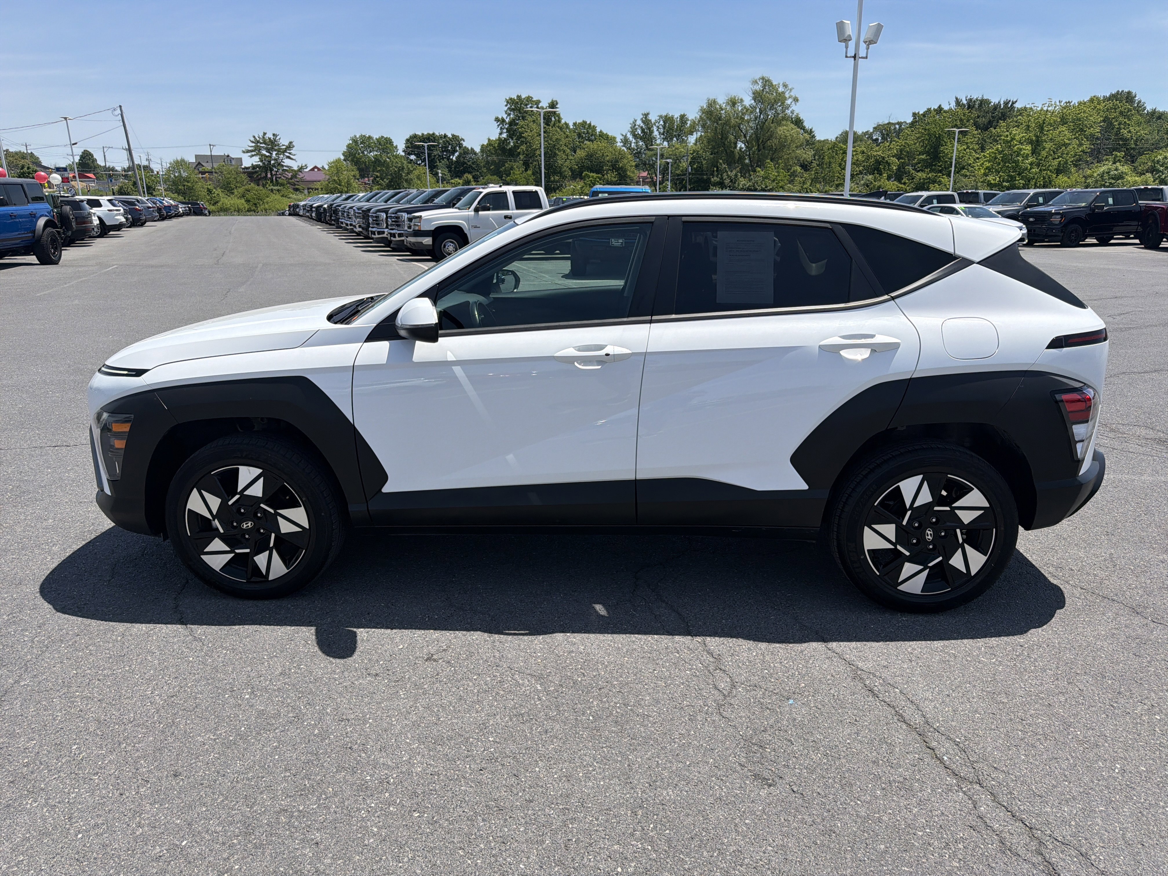 Used 2025 Hyundai Kona SEL AWD/4WD image 7