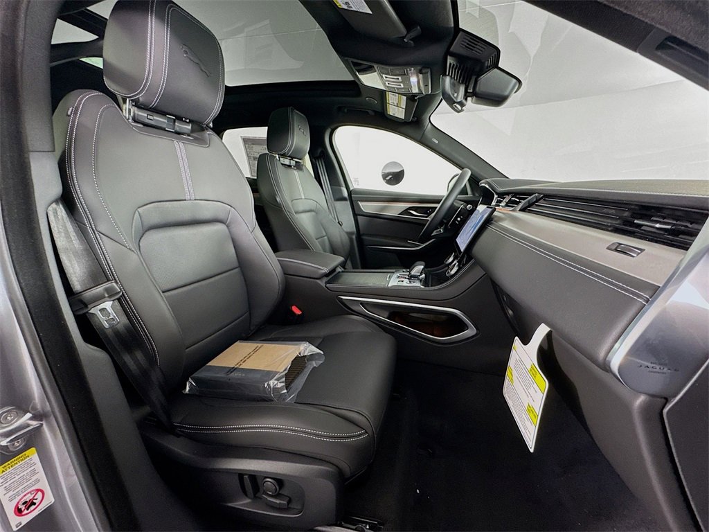 New 2026 Jaguar F-PACE R-Dynamic S image 28