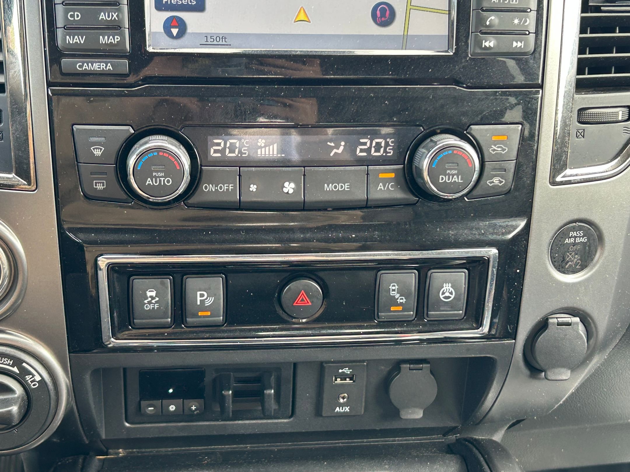 Used 2018 Nissan Titan Platinum Reserve image 23