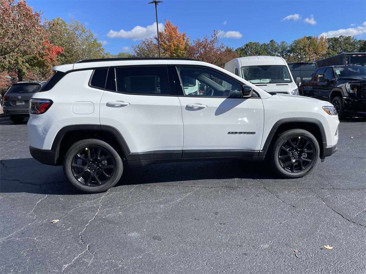 New 2026 Jeep Compass Latitude image 10