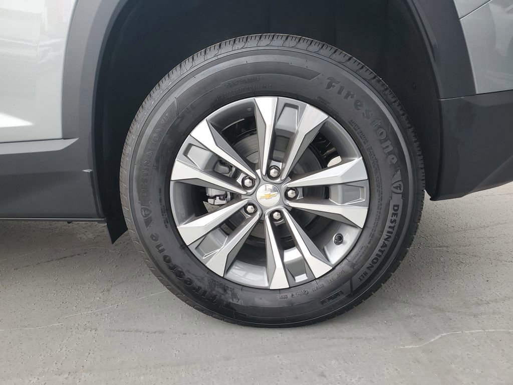 New 2026 Chevrolet Equinox LT w/ Convenience Package II FWD image 6