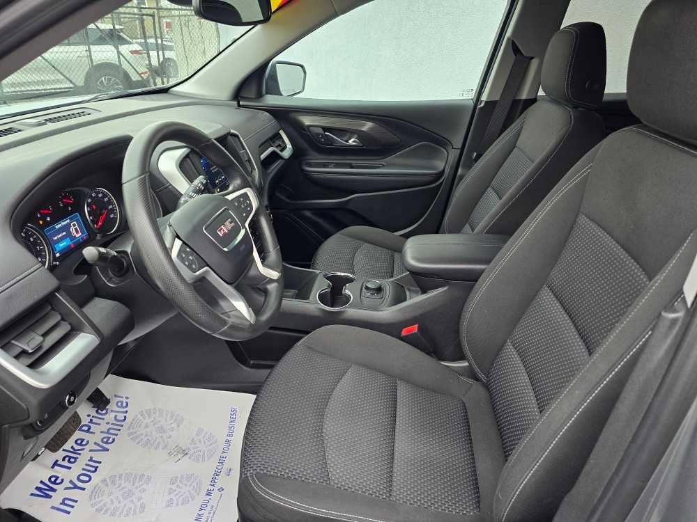 Used 2023 GMC Terrain SLE w/ LPO, Floor Liner Package image 18