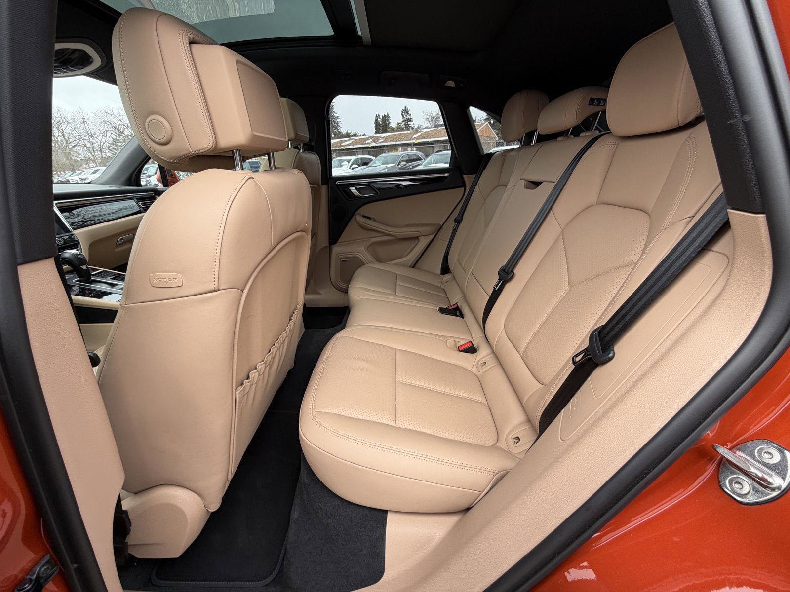 Used 2022 Porsche Macan S AWD/4WD image 22