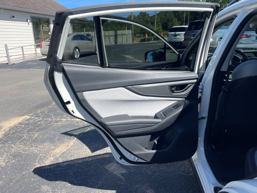 Used 2020 Subaru Crosstrek 2.0i Premium w/ Moonroof Package 1 AWD/4WD image 17
