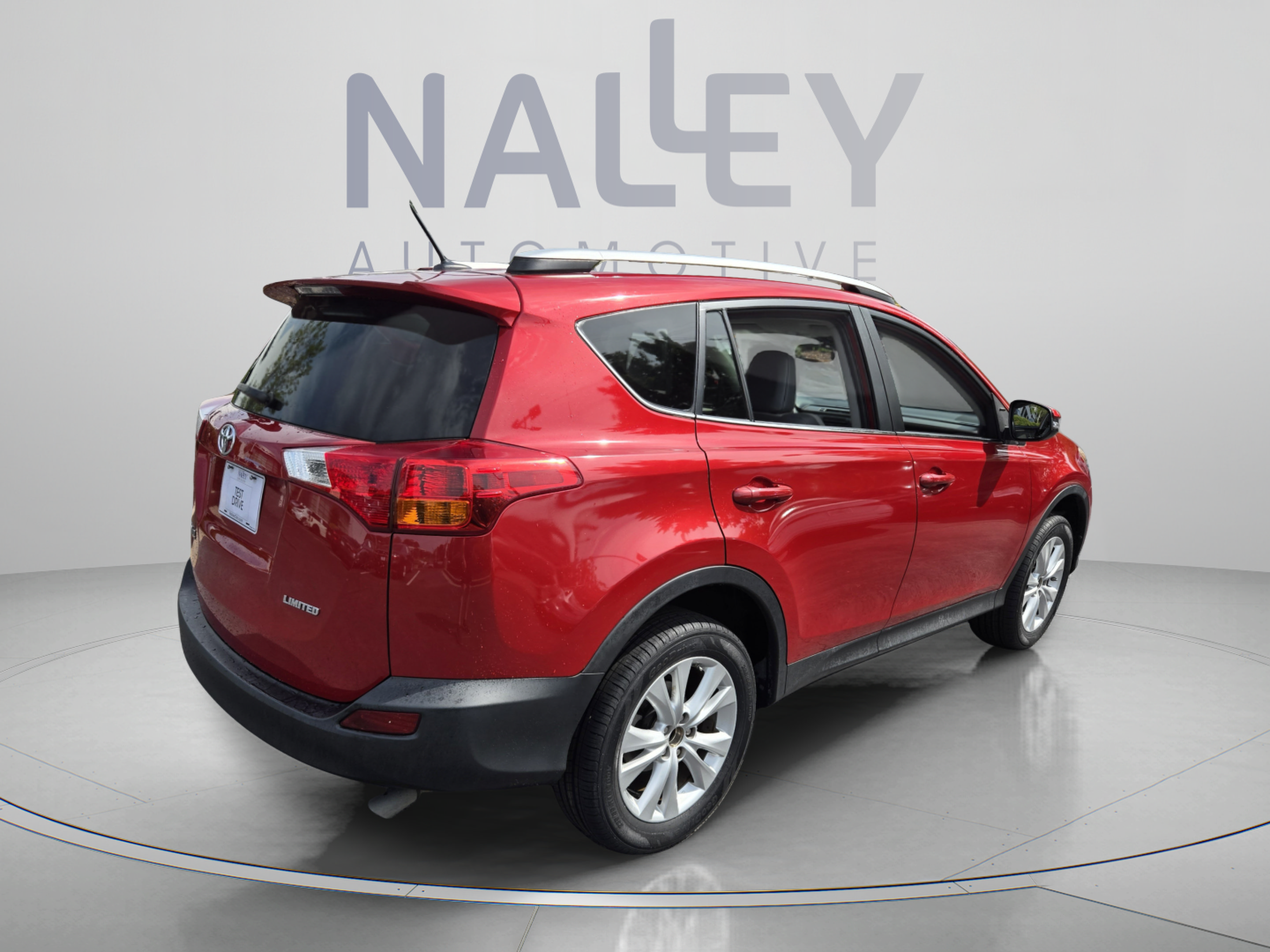 Used 2015 Toyota RAV4 Limited w/ Technology Package FWD image 5