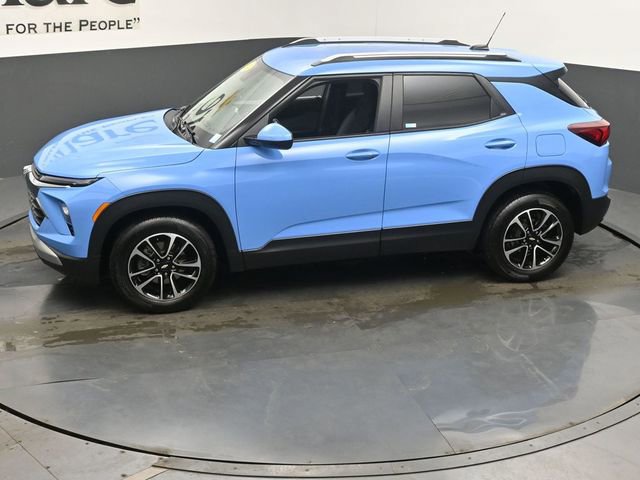 Used 2024 Chevrolet TrailBlazer LT w/ LT Cold Weather Package FWD image 56
