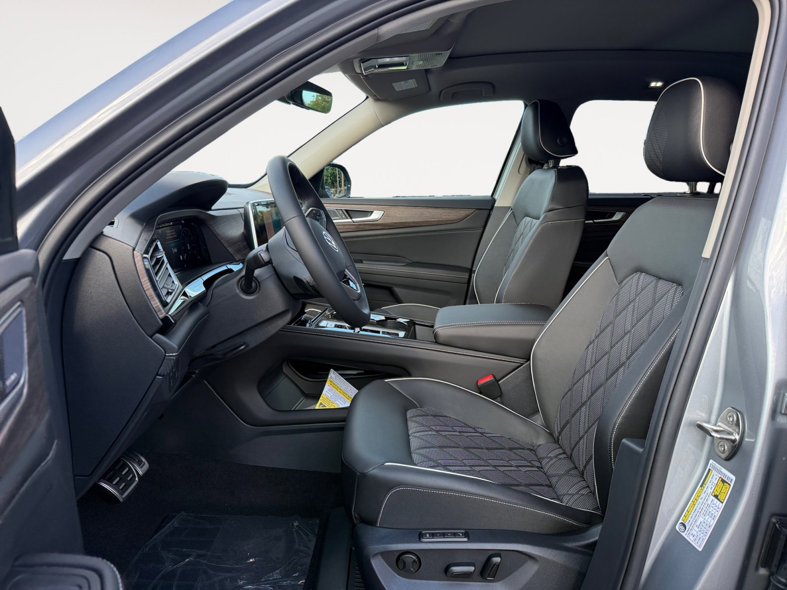 New 2026 Volkswagen Atlas SEL Premium R-Line image 10