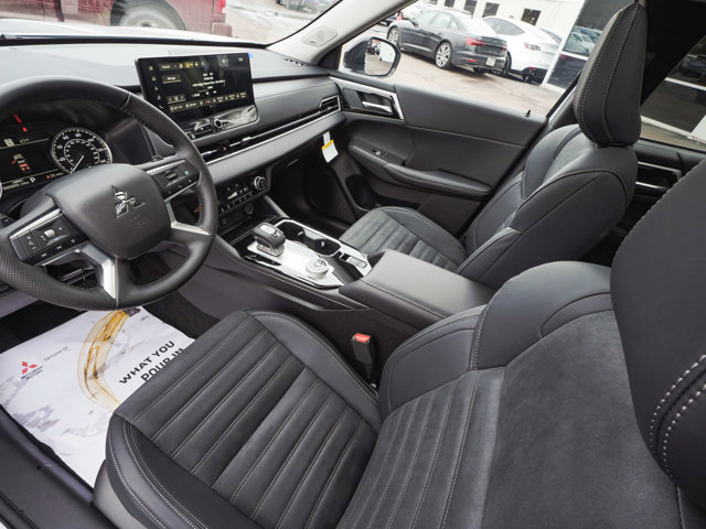 New 2026 Mitsubishi Outlander Trail Edition image 14