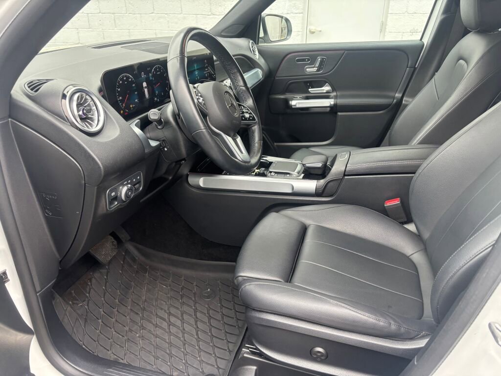 Certified 2023 Mercedes-Benz GLB 250 4MATIC image 9