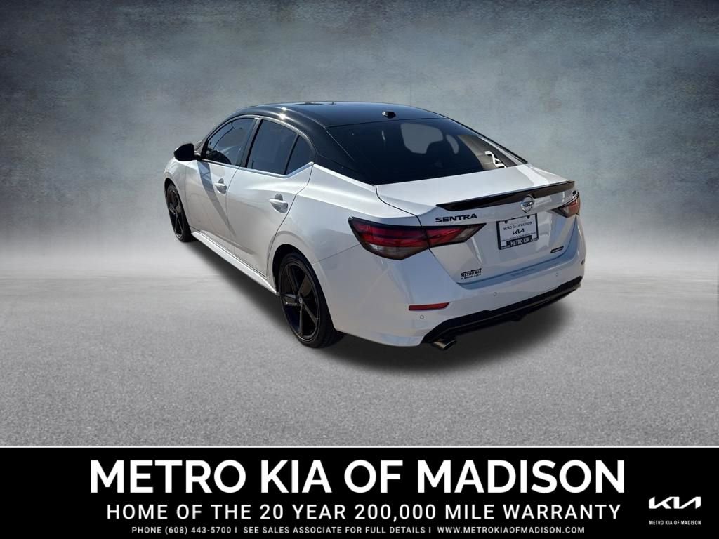 Used 2022 Nissan Sentra SR w/ Midnight Edition image 4