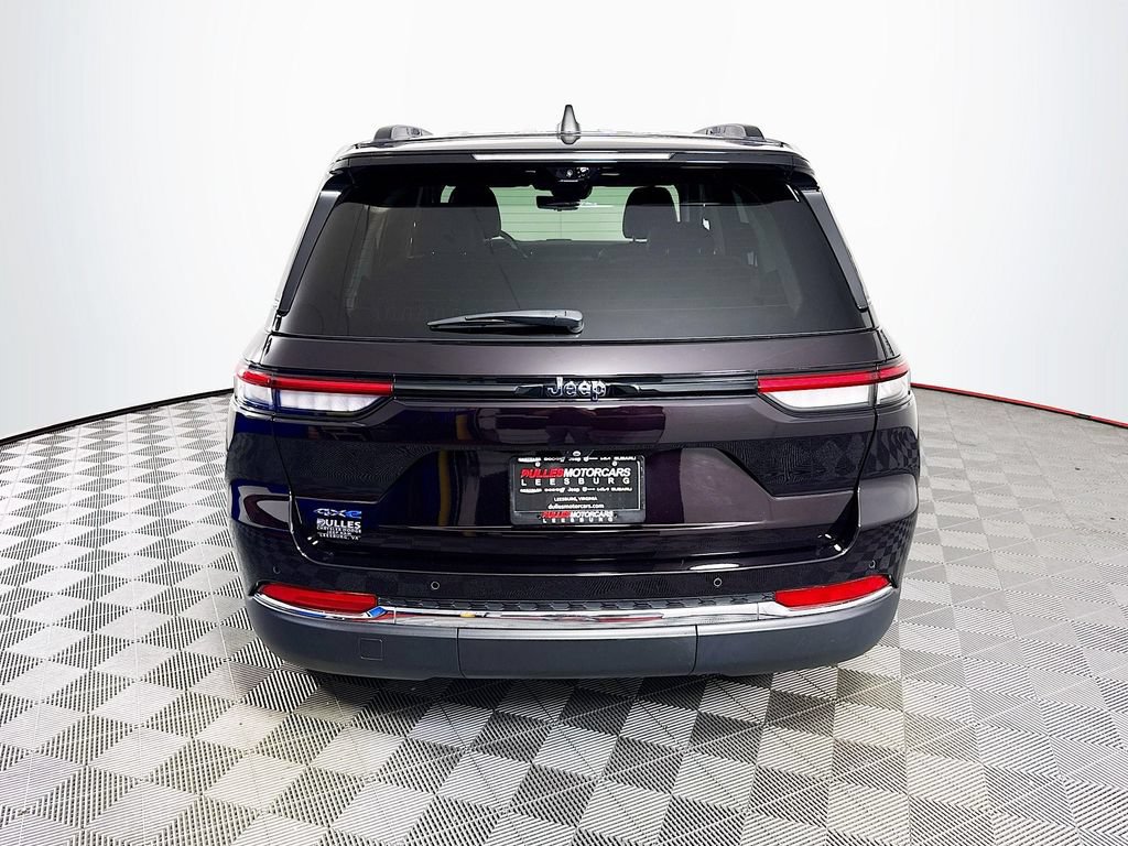Used 2022 Jeep Grand Cherokee Limited 4xe w/ Luxury Tech Group II AWD/4WD image 6