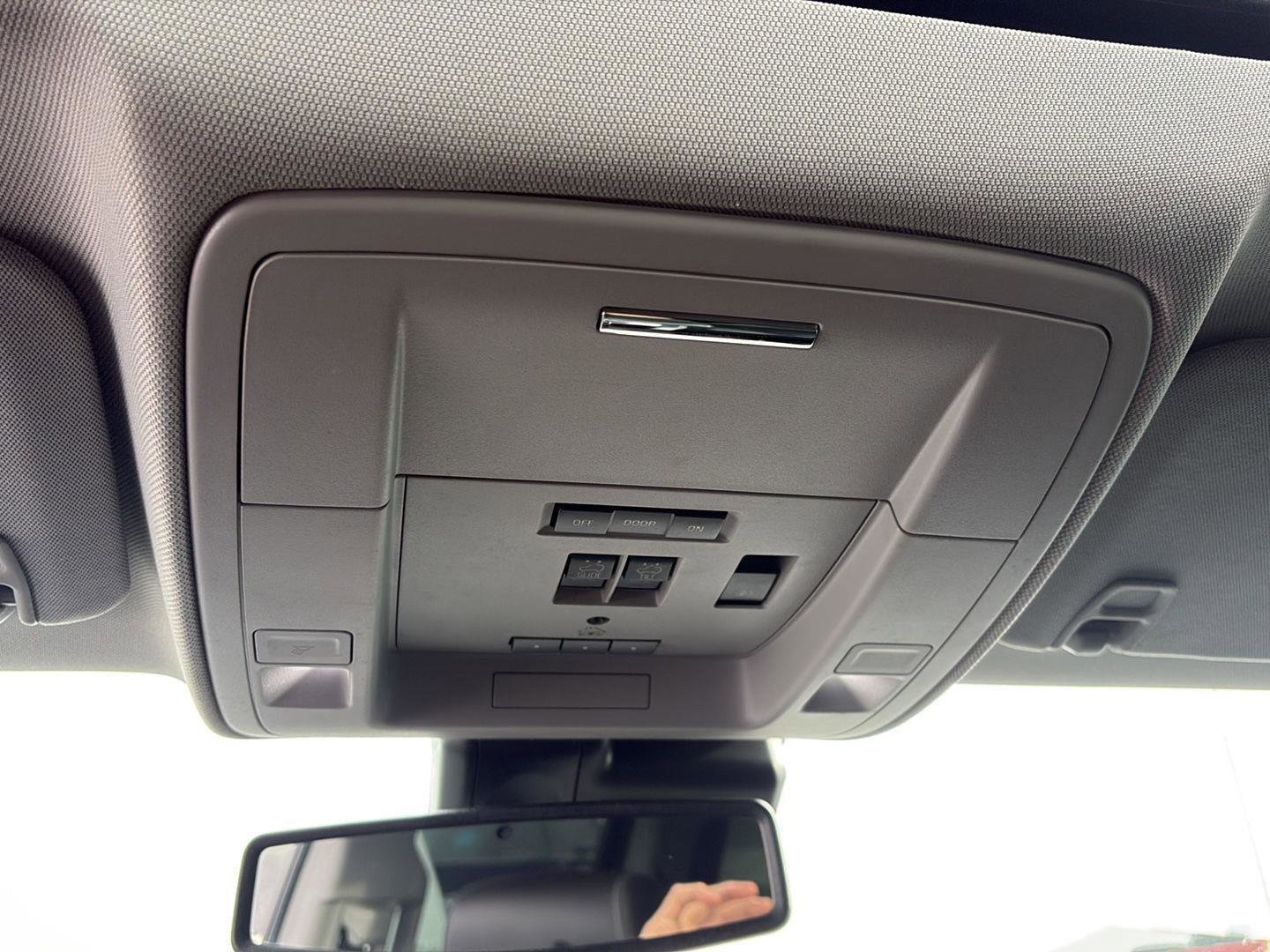 Used 2018 GMC Sierra 3500 Denali w/ Duramax Plus Package image 18