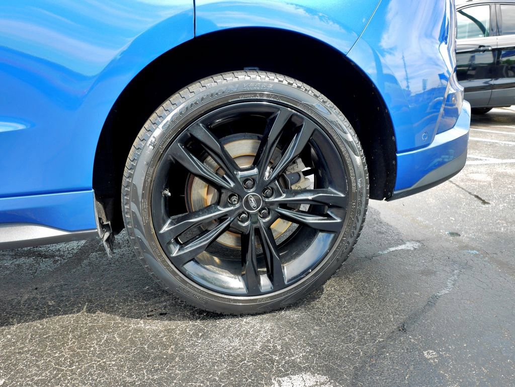 Used 2020 Ford Edge ST w/ Equipment Group 401A AWD/4WD image 9