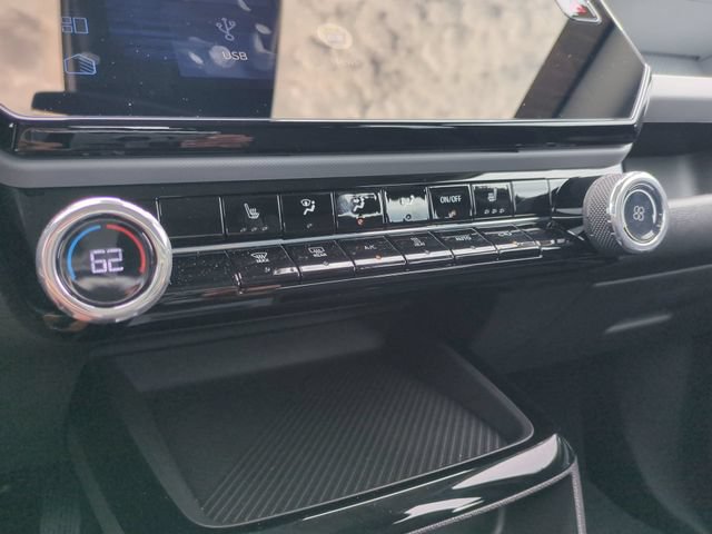 New 2027 Chevrolet Bolt LT w/ Comfort Package FWD image 23