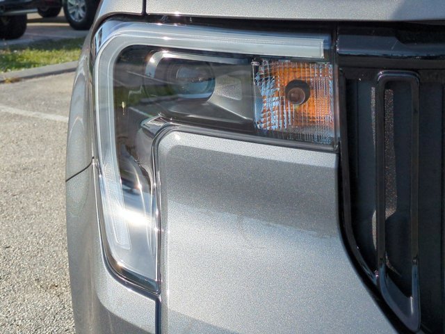 New 2026 Ford Maverick Lobo image 10