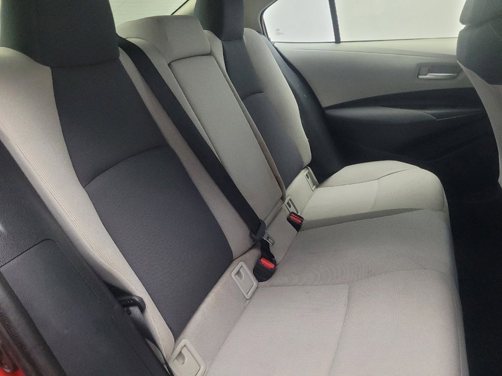 Used 2021 Toyota Corolla LE image 19