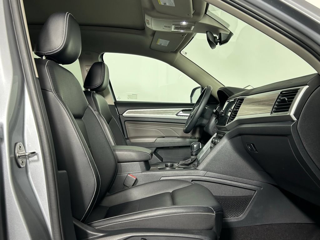 Used 2023 Volkswagen Atlas SEL AWD/4WD image 10