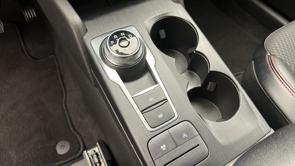 Used 2025 Ford Escape ST-Line FWD image 19
