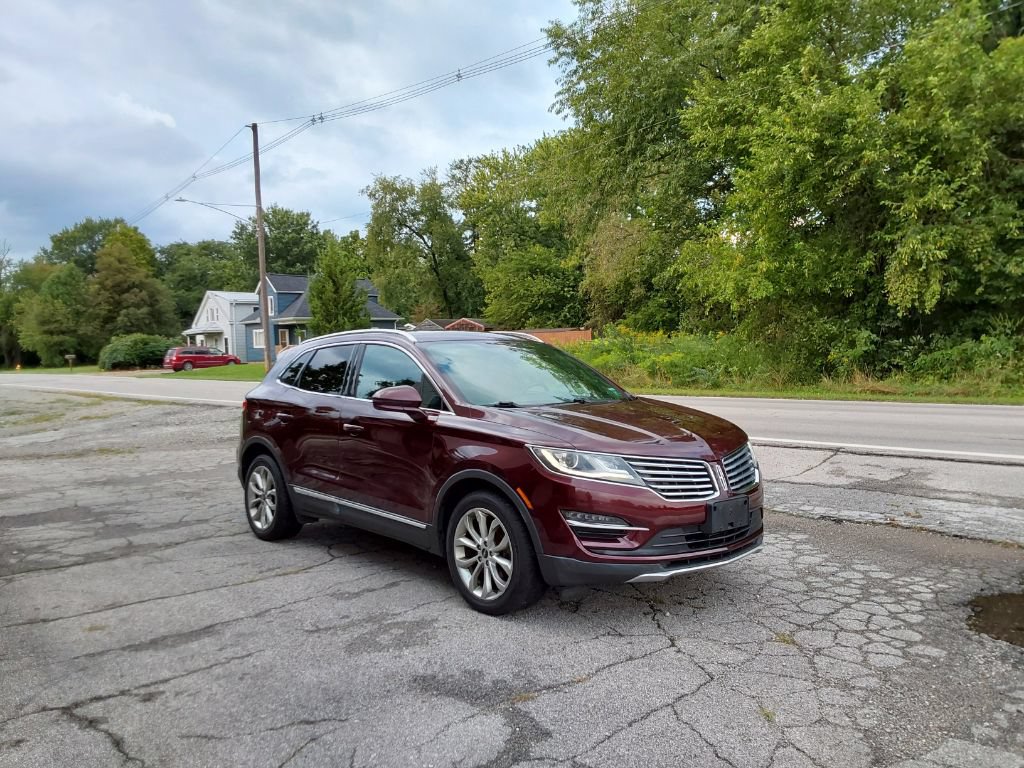 Used 2017 Lincoln MKC Select w/ Select Plus Package AWD/4WD image 5
