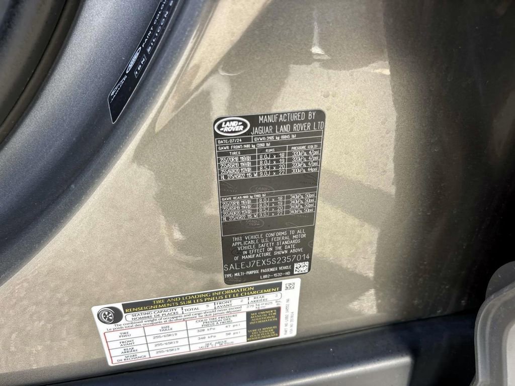 Certified 2025 Land Rover Defender 110 S image 23