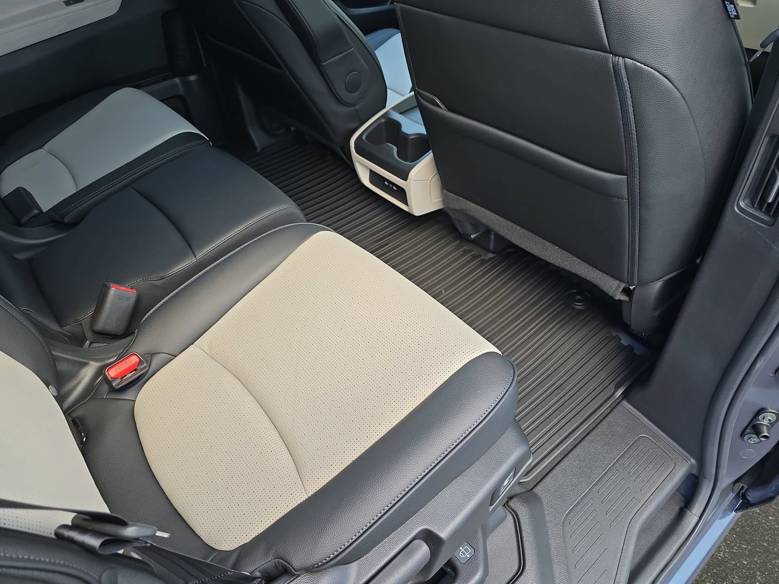 New 2026 Honda Odyssey Elite image 11