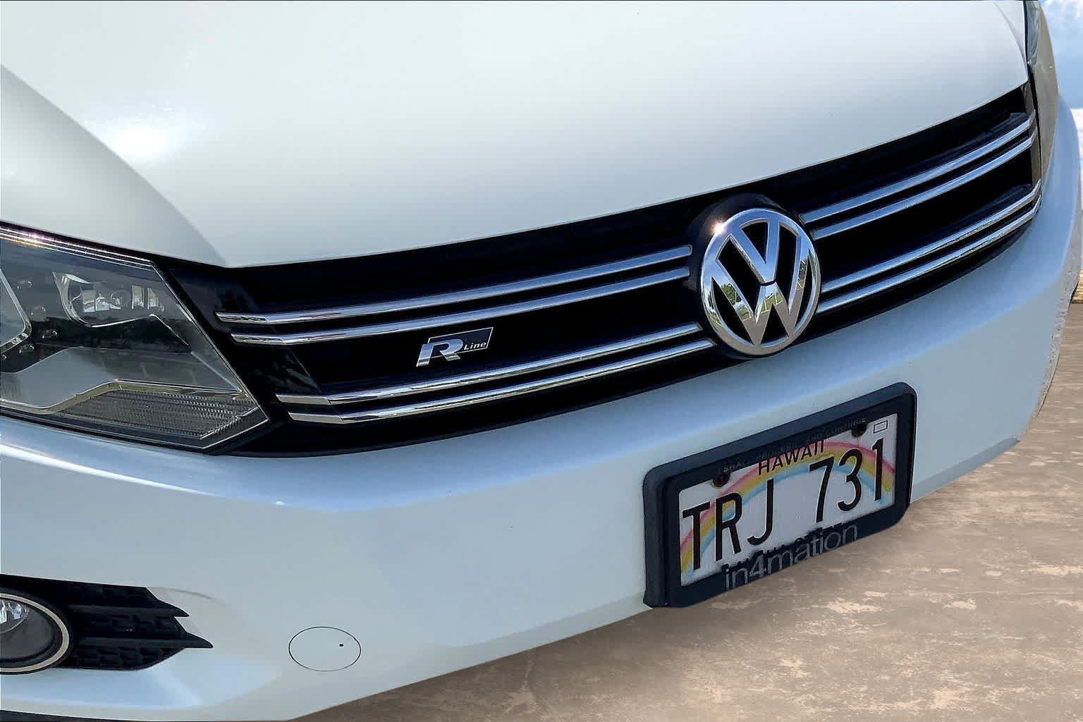 Used 2015 Volkswagen Tiguan R-Line FWD image 32