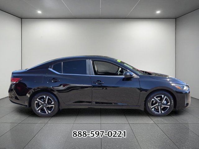 Used 2024 Nissan Sentra SV FWD image 6