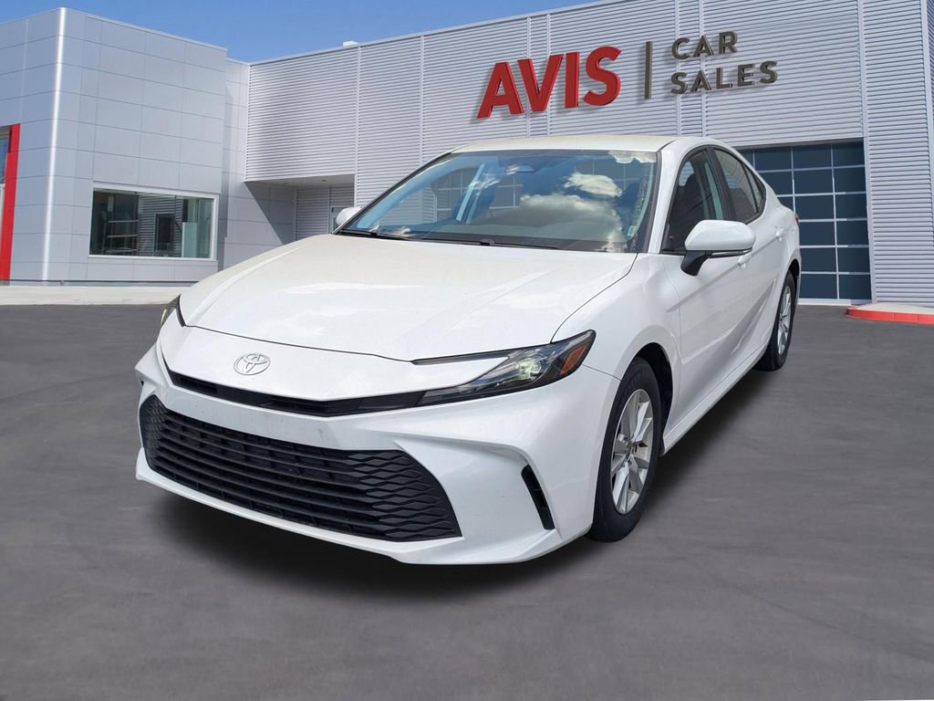Used 2025 Toyota Camry LE FWD image 1