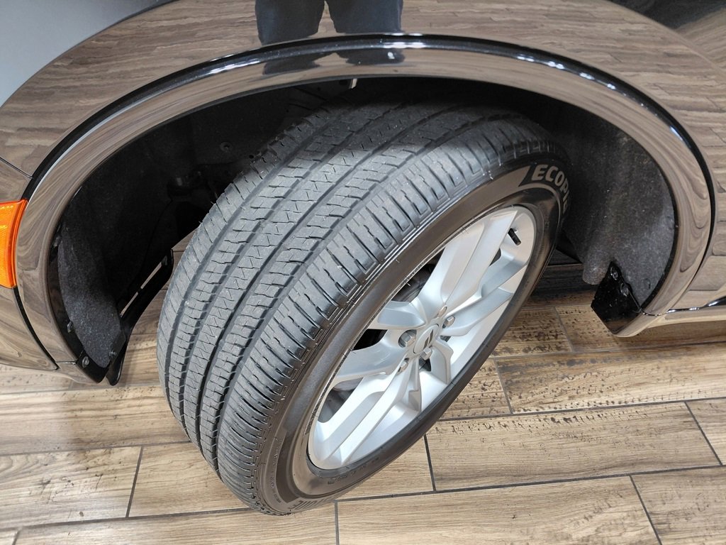 Certified 2025 Dodge Durango GT image 30