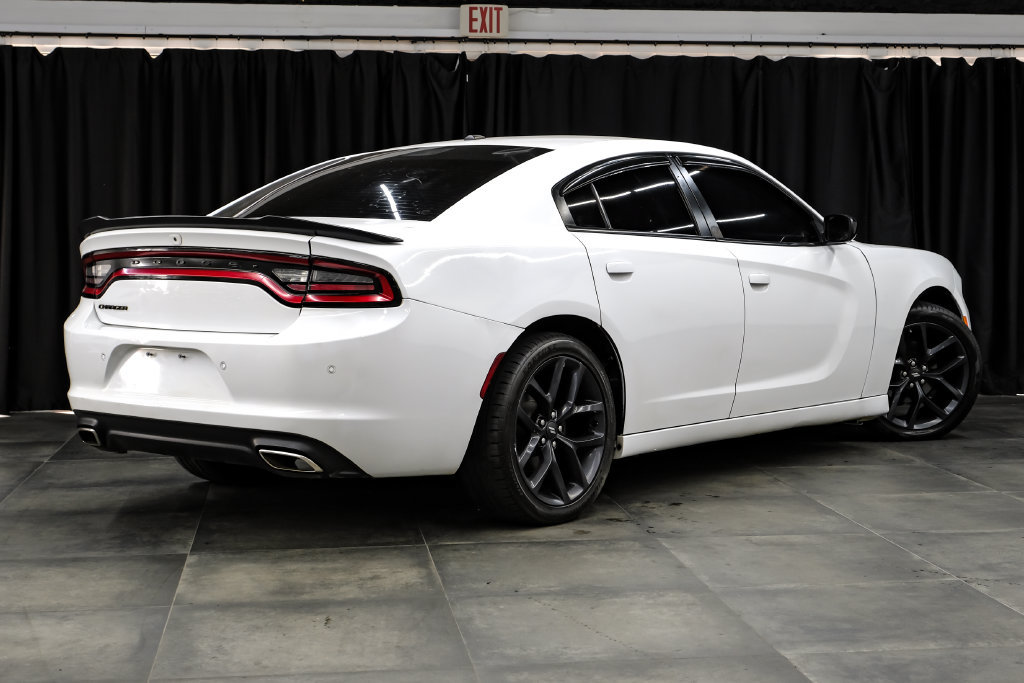 Used 2020 Dodge Charger SXT RWD image 8