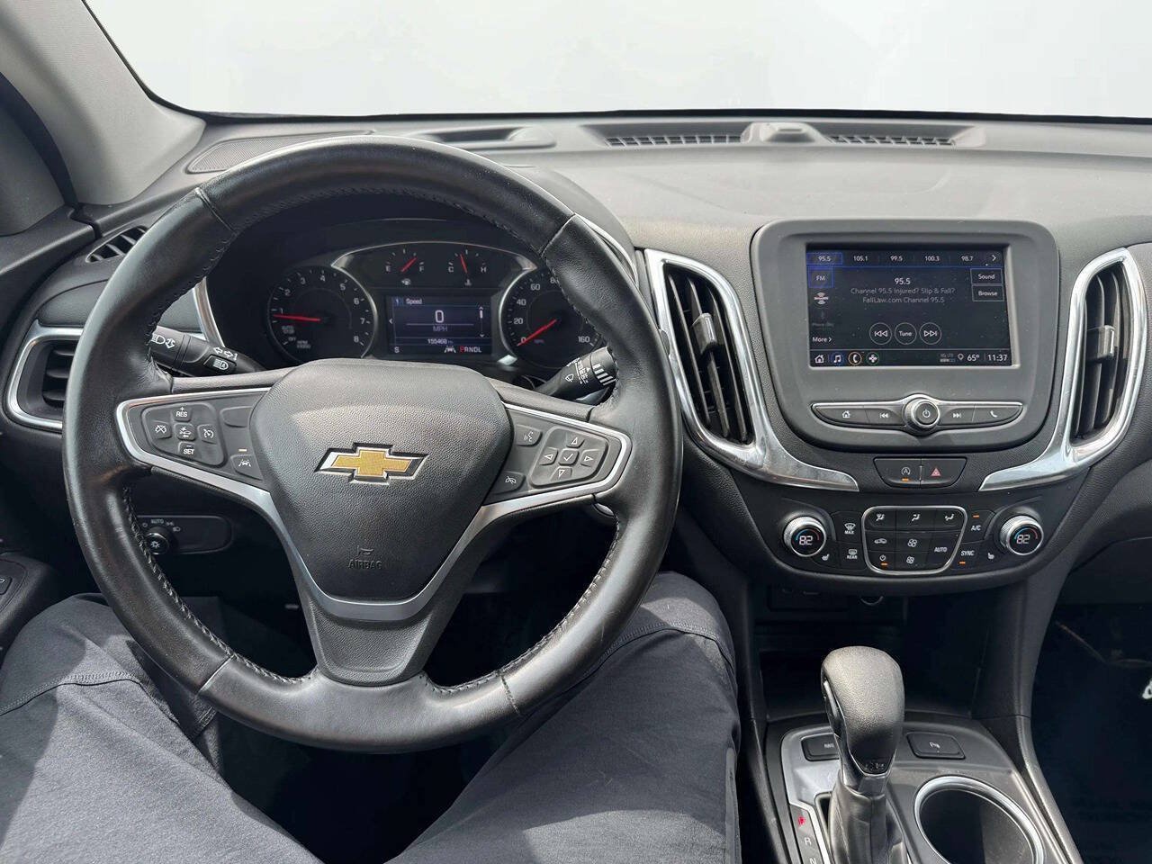 Used 2022 Chevrolet Equinox LT w/ Driver Convenience Package AWD/4WD image 18