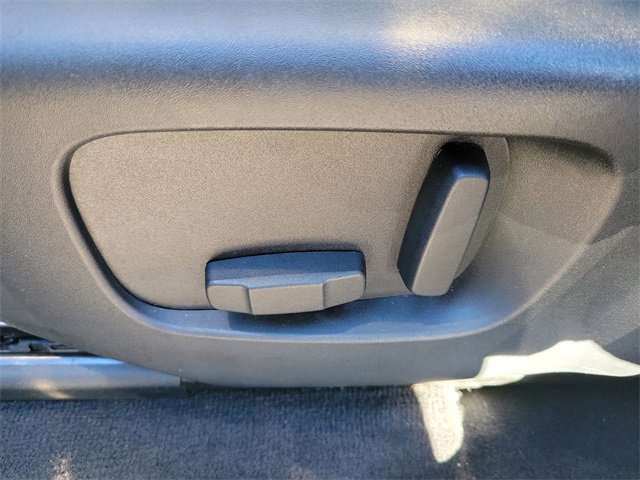 Used 2018 Land Rover Range Rover Velar R-Dynamic SE image 19