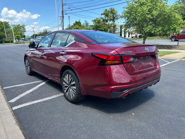 Used 2024 Nissan Altima 2.5 SV w/ SV Premium Package AWD/4WD image 5