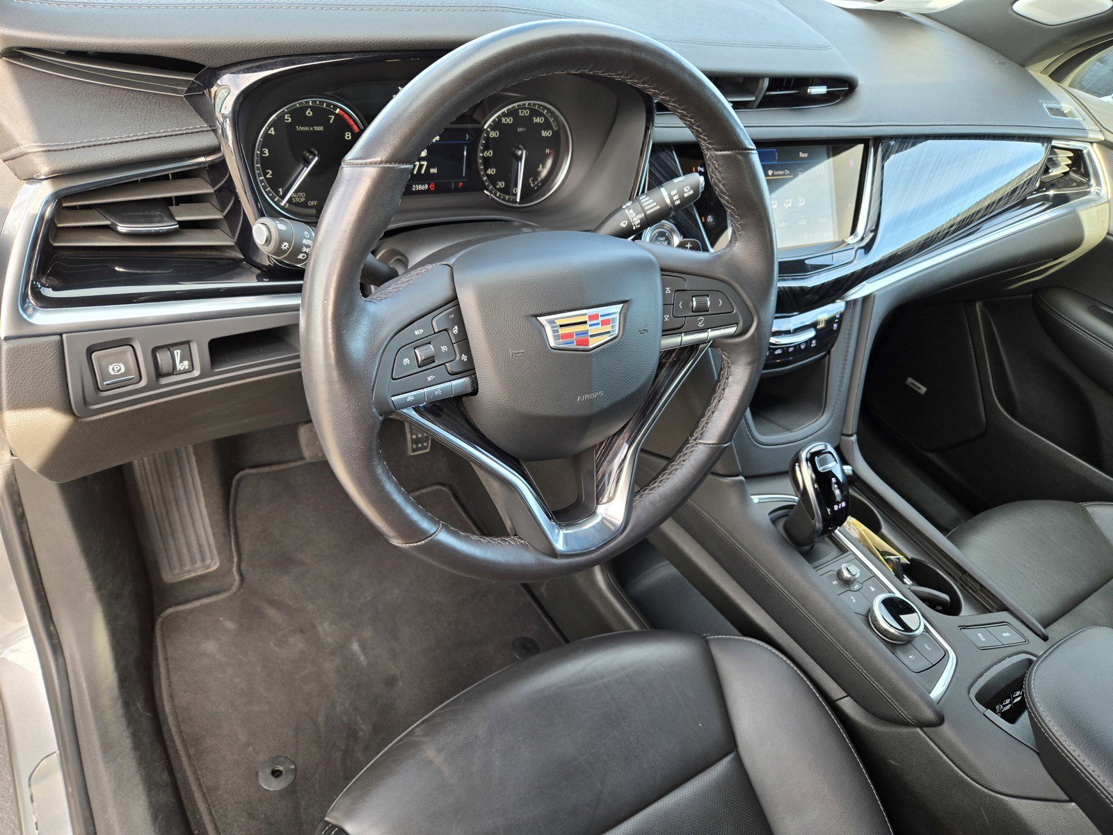 Certified 2025 Cadillac XT6 Premium Luxury image 13