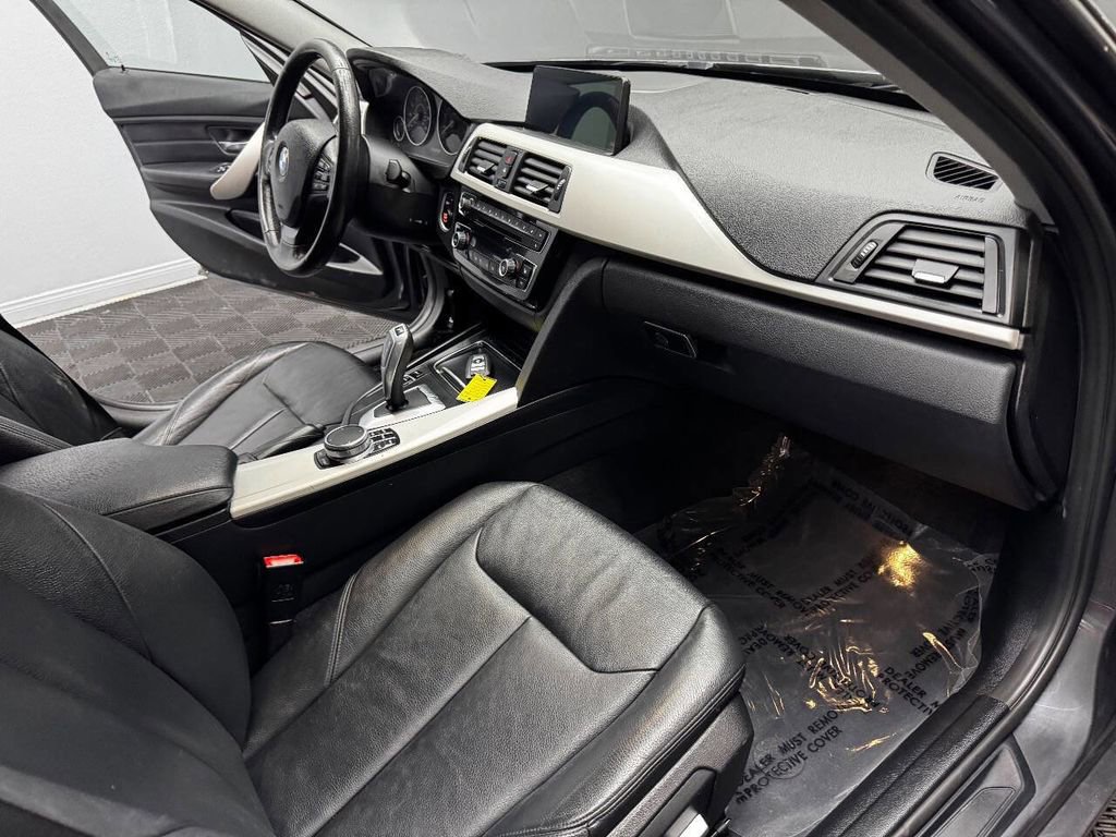 Used 2018 BMW 320i xDrive Sedan image 57