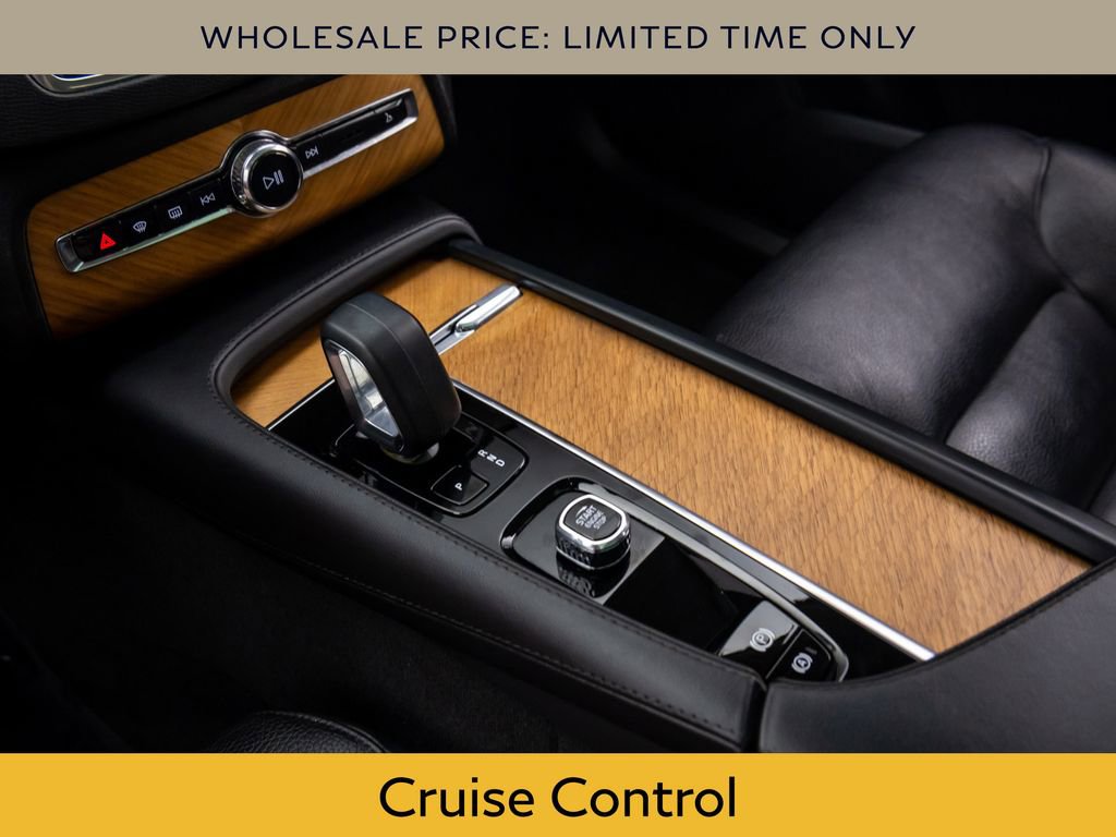 Used 2023 Volvo XC90 T8 Plus w/ Protection Package image 11